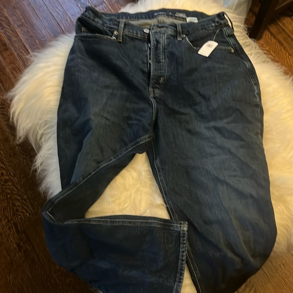NWT Old Navy size 14 extra high-rise, curvy sky high Straight jeans medium wash